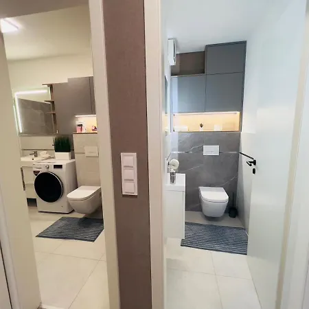 Karzo Lu 201 Freegarage * ブダペスト