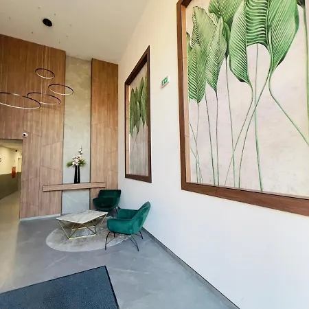 Karzo Lu 201 Freegarage アパート *