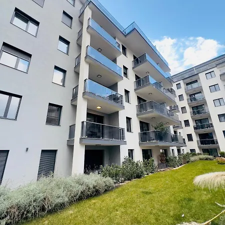Karzo Lu 201 Freegarage Apartment *