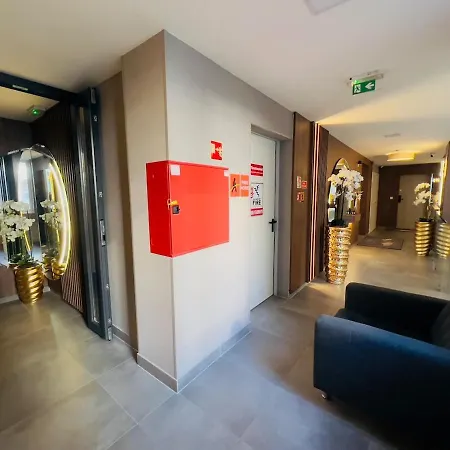 アパート Karzo Lu 201 Freegarage