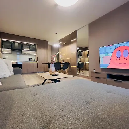 Karzo Lu 201 Freegarage アパート