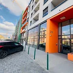 Karzo Lu 201 Freegarage Διαμέρισμα *