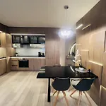 Διαμέρισμα Karzo Lu 201 Freegarage