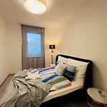 Karzo Lu 201 Freegarage Διαμέρισμα