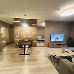 Διαμέρισμα Karzo Lu 201 Freegarage *